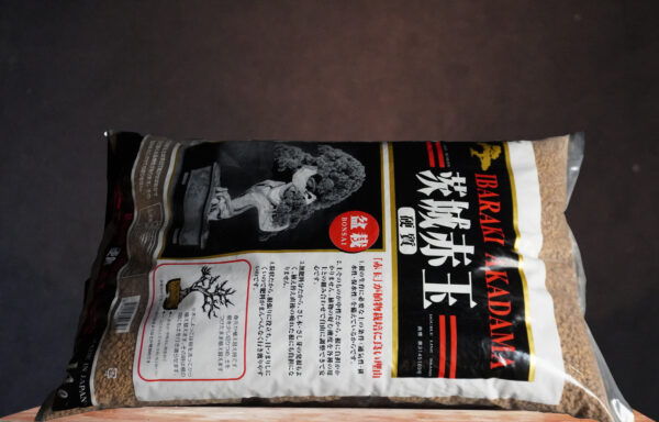 Akadama | 14 liter | Middel korrel | Double Line (Harde kwaliteit)